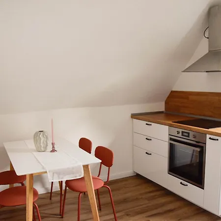 Leonidas - Boutique Stadthaus Mit 2 - Ganzes Haus Buchbar Daire