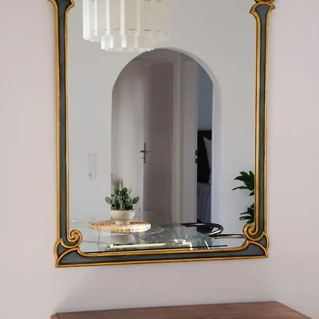 Leonidas - Boutique Stadthaus Mit 2 - Ganzes Haus Buchbar Daire Detmold