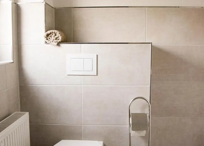 Leonidas - Boutique Stadthaus Mit 2 - Ganzes Haus Buchbar Apartament *