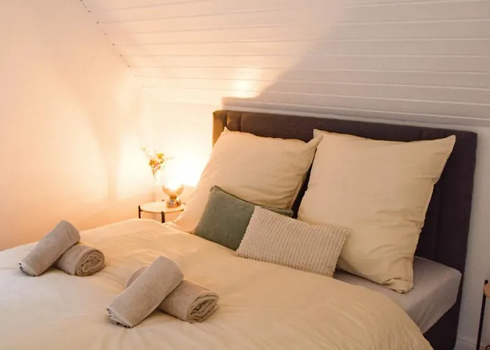 Leonidas - Boutique Stadthaus Mit 2 - Ganzes Haus Buchbar Apartament *